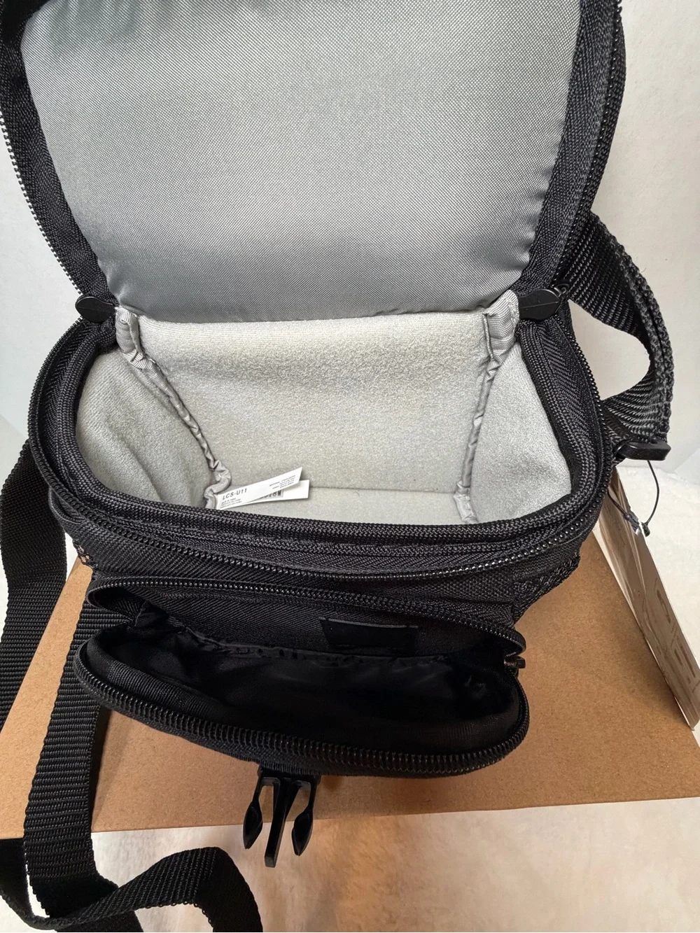 Sony Japan Soft carrying case LCS-U11 - Black For Digital Video Camera Photo